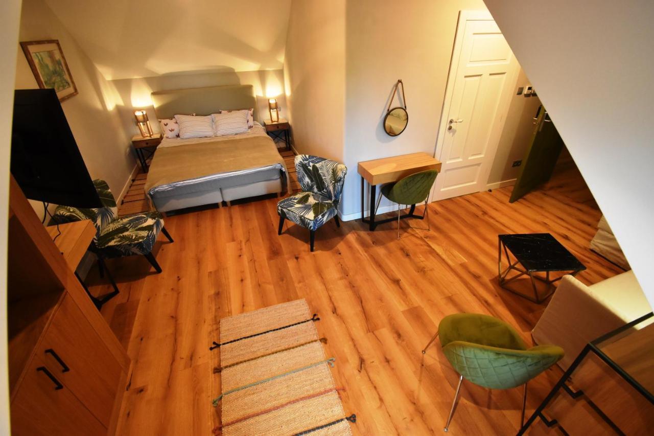 Stoczek 1929 Bed & Breakfast Bialowieza Luaran gambar