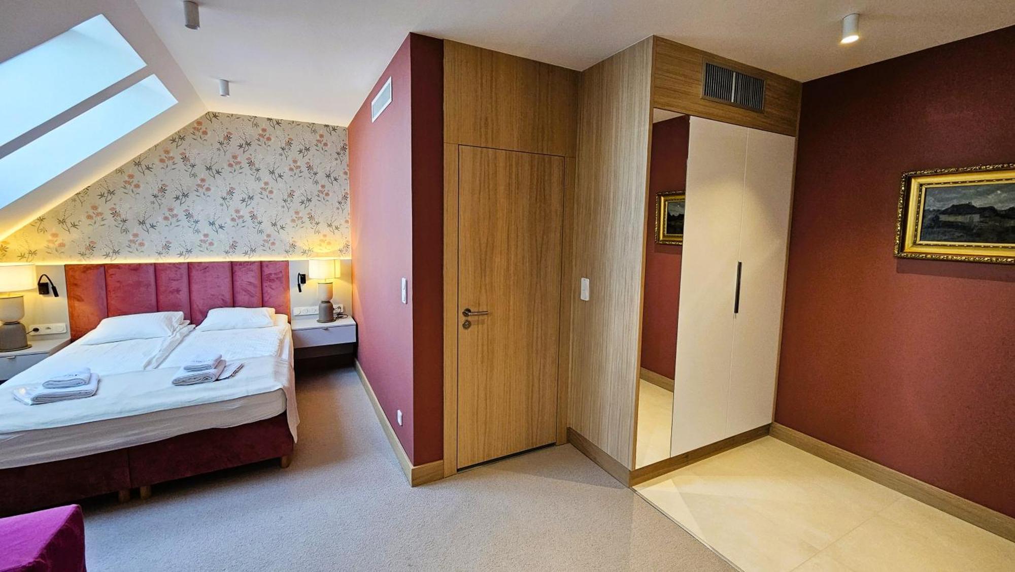 Stoczek 1929 Bed & Breakfast Bialowieza Luaran gambar